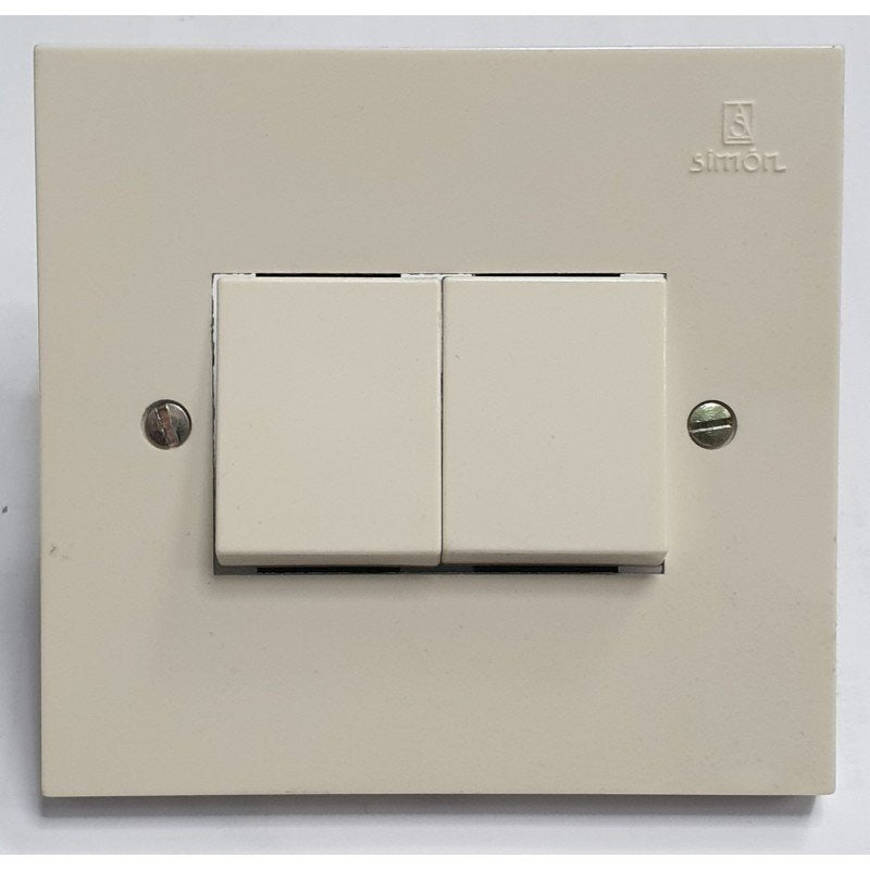 Doble conmutador blanco Simon serie 25