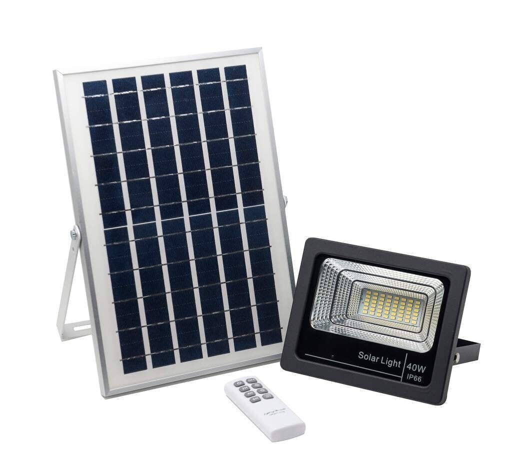 Foco solar LED ILU650/40 de 40 W y 6500 K con sensor crepuscular