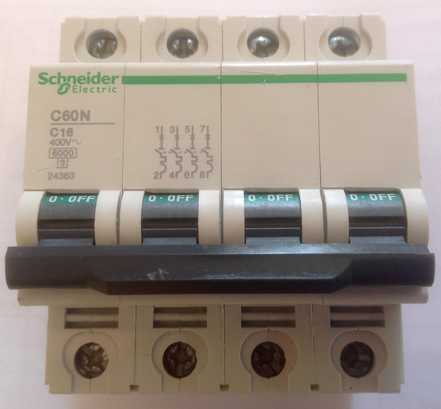 Interruptor automático C60N curva C 4P 16 A