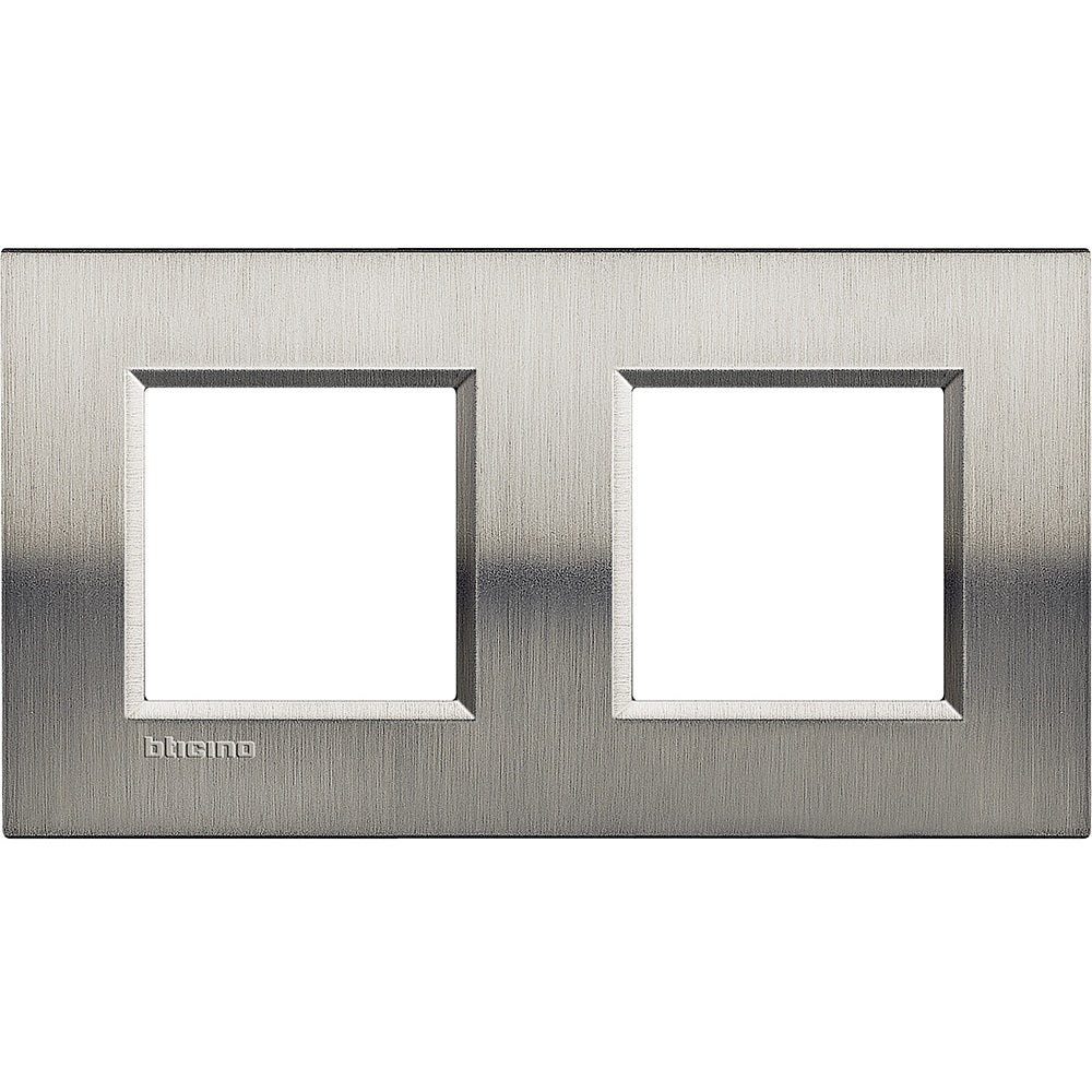 Placa cuadrada BTicino Livinglight 2 × 2 módulos, acero cepillado – Ref. LNA4802M2ACS - referencia LNA4802M2ACS