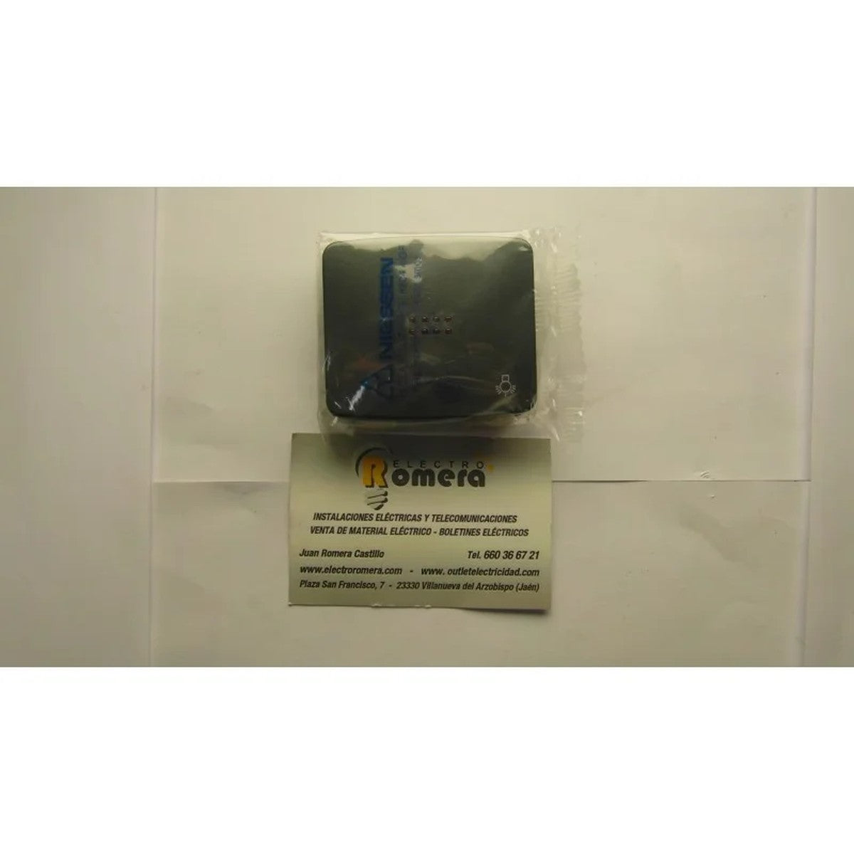 Tecla para pulsador de luz con visor Niessen Arco grafito – Ref. 8204.4-GF
