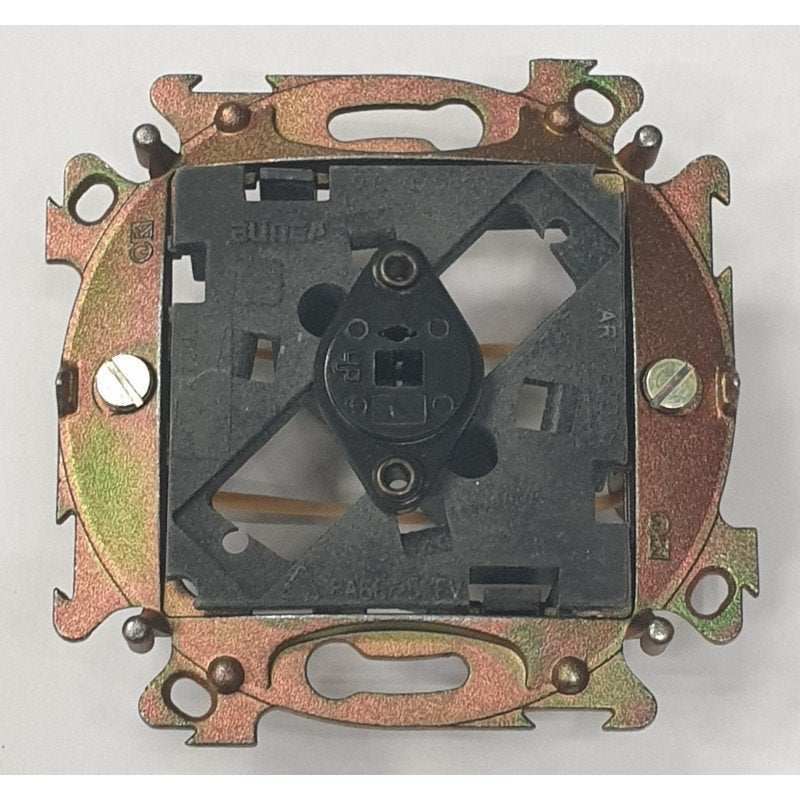 Toma para altavoz Eunea DIN 41529 con garras 30585.99