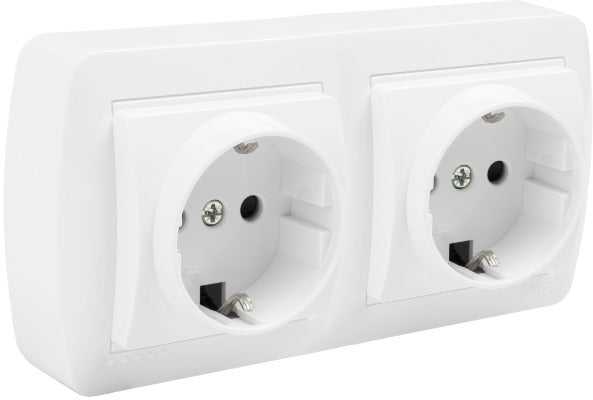 Base doble de superficie 2P+T 16 A Solera MUR66U